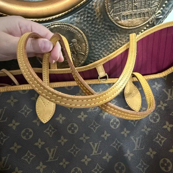 Louis Vuitton Monogram Neverfull GM - Picture 8 of 10